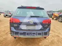 2017 Volkswagen GOLF фото