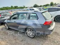 2017 Volkswagen GOLF photo