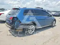 2017 Volkswagen GOLF photo