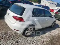 2017 Volkswagen GOLF photo