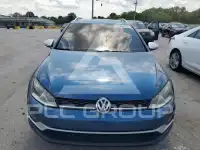 2017 Volkswagen GOLF photo