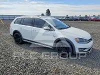2017 Volkswagen GOLF photo