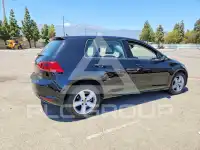 2017 Volkswagen GOLF фото
