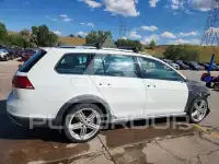2017 Volkswagen GOLF photo