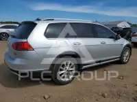 2017 Volkswagen GOLF photo