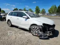 2017 Volkswagen GOLF фото