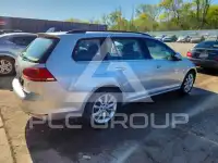 2017 Volkswagen GOLF фото