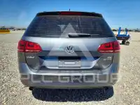2017 Volkswagen GOLF photo