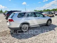 2017 Volkswagen GOLF photo