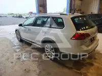 2017 Volkswagen GOLF фото