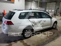 2017 Volkswagen GOLF photo