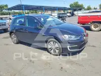 2017 Volkswagen GOLF фото