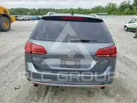 2017 Volkswagen GOLF фото