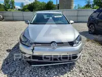 2017 Volkswagen GOLF photo