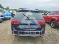2017 Volkswagen GOLF фото