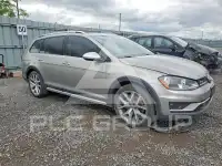 2017 Volkswagen GOLF photo