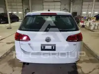2017 Volkswagen GOLF photo