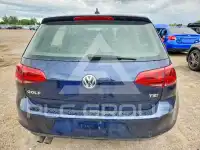2017 Volkswagen GOLF photo