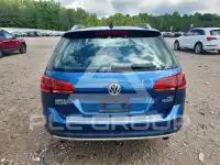 2017 Volkswagen GOLF фото