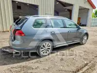 2017 Volkswagen GOLF фото