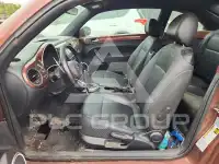 2017 Volkswagen BEETLE фото