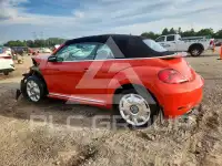 2017 Volkswagen BEETLE фото
