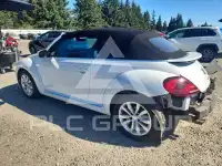 2017 Volkswagen BEETLE фото