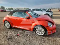 2017 Volkswagen BEETLE фото