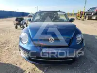 2017 Volkswagen BEETLE photo