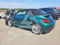 2017 Volkswagen BEETLE photo