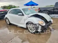 2017 Volkswagen BEETLE фото
