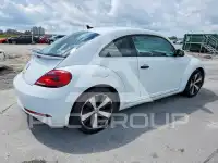 2017 Volkswagen BEETLE photo