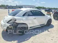 2017 Volkswagen BEETLE фото