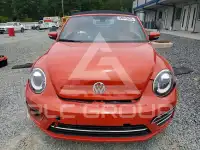 2017 Volkswagen BEETLE photo