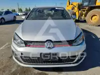 2017 Volkswagen GTI photo