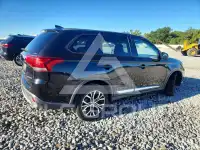 2018 Mitsubishi OUTLANDER photo