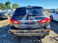 2018 Mitsubishi OUTLANDER photo