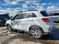 2018 Mitsubishi OUTLANDER photo