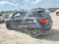 2018 Mitsubishi OUTLANDER photo