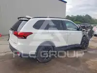 2018 Mitsubishi OUTLANDER photo