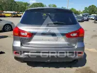 2018 Mitsubishi OUTLANDER photo