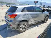 2018 Mitsubishi OUTLANDER photo