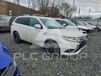 2018 Mitsubishi OUTLANDER photo