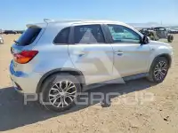 2018 Mitsubishi OUTLANDER photo