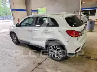 2018 Mitsubishi OUTLANDER фото