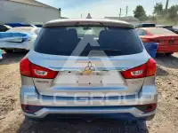 2018 Mitsubishi OUTLANDER фото