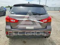 2018 Mitsubishi OUTLANDER photo