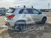 2018 Mitsubishi OUTLANDER photo