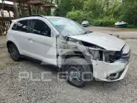 2018 Mitsubishi OUTLANDER фото
