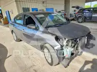 2018 Nissan VERSA фото